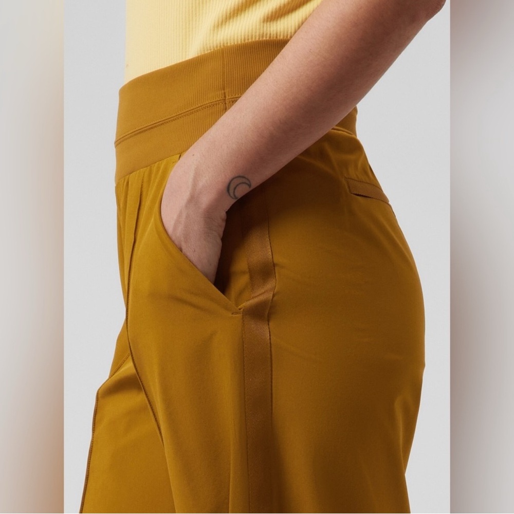 Athleta 22 Nolita Wide Leg Pant Mustard High Rise Relaxed Travel - Picture 3 of 15